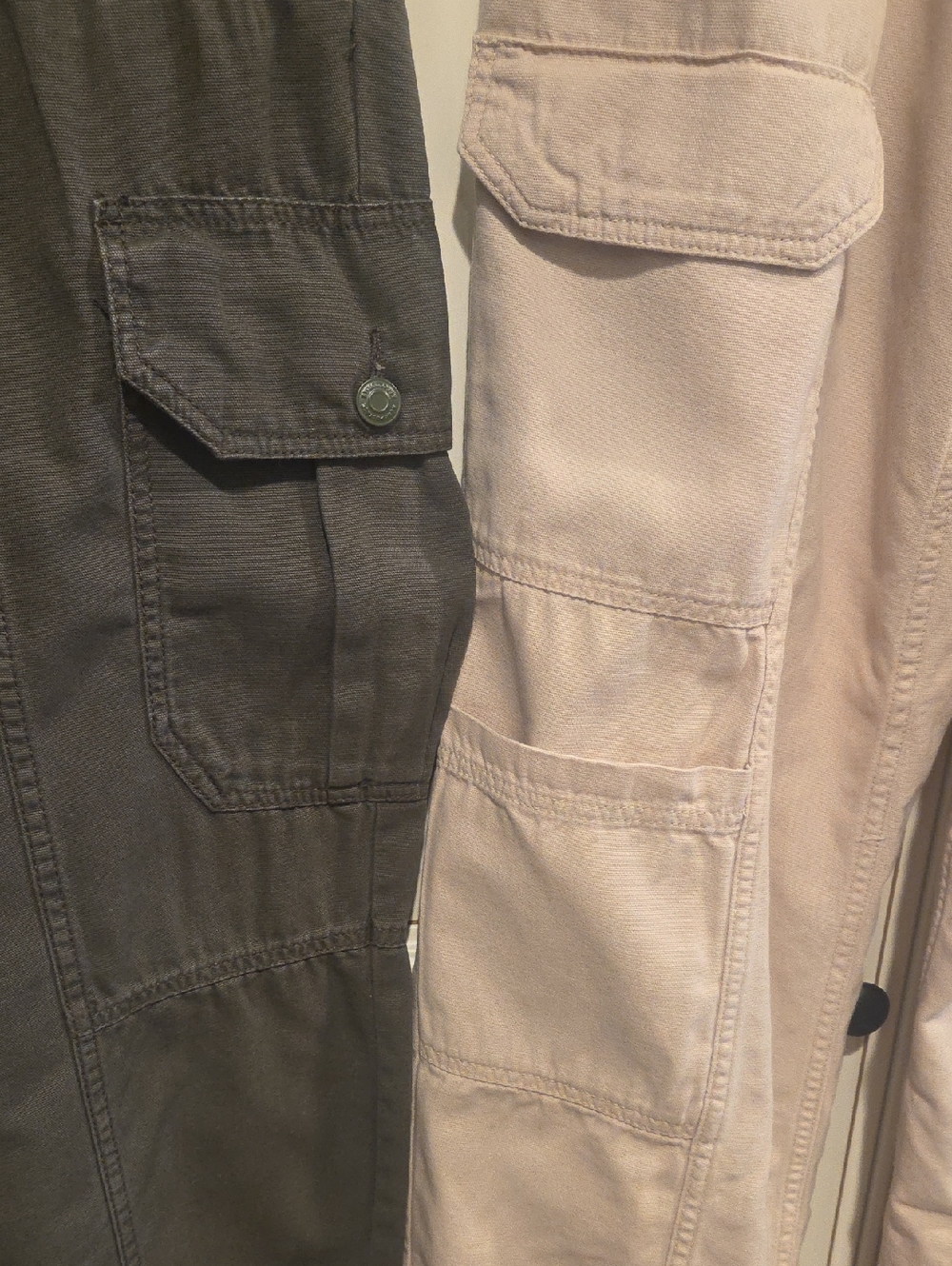 Aeropostale Set of Two Utility Cargo Pants, Tan and Army Green - Picture 5 of 12